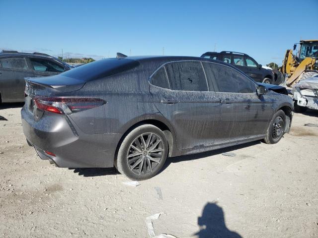 4T1G11AK8PU733414 - 2023 TOYOTA CAMRY SE NIGHT SHADE GRAY photo 3