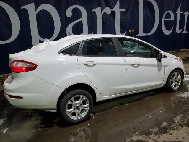 3FADP4BJ7FM158261 - 2015 FORD FIESTA SE WHITE photo 3