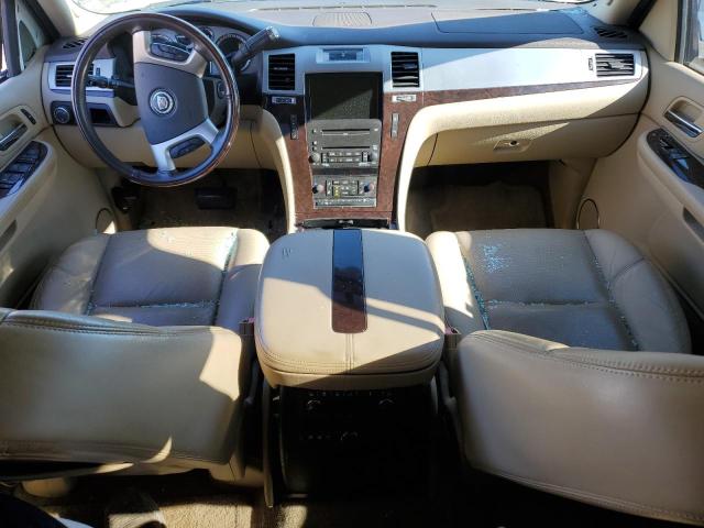 1GYFC13289R256829 - 2009 CADILLAC ESCALADE CREAM photo 8