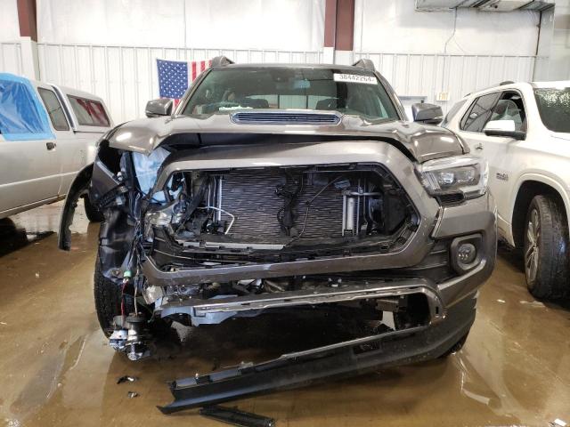 3TMDZ5BN3NM134177 - 2022 TOYOTA TACOMA DOUBLE CAB GRAY photo 5