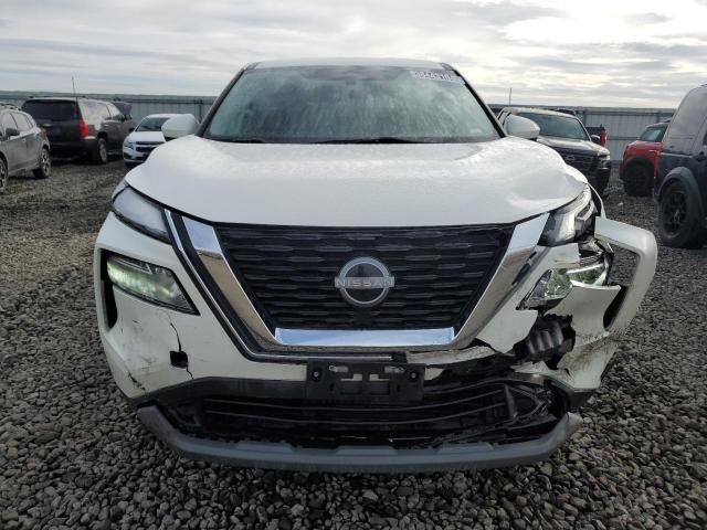 5N1BT3BB3PC793816 - 2023 NISSAN ROGUE SV WHITE photo 5