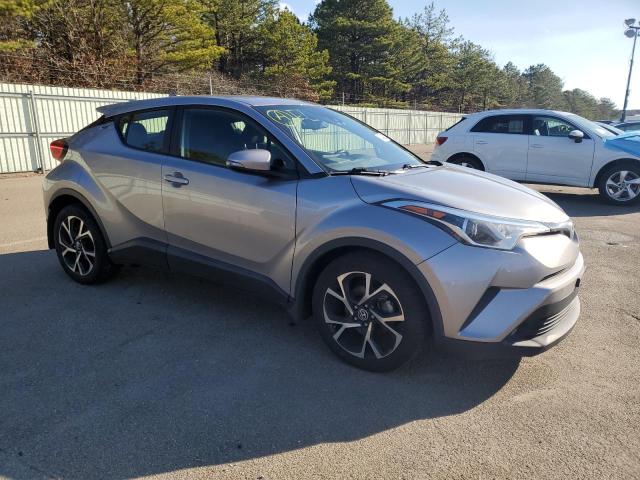 JTNKHMBX7J1009837 - 2018 TOYOTA C-HR XLE SILVER photo 4