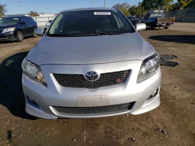 2T1BU4EE4AC483587 - 2010 TOYOTA COROLLA BASE SILVER photo 5