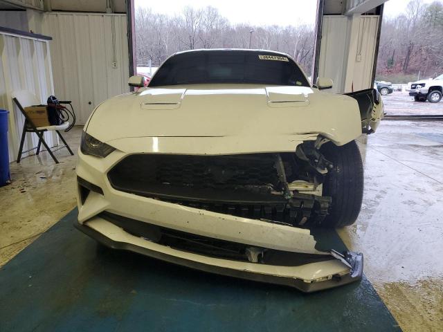 1FA6P8TH6J5156169 - 2018 FORD MUSTANG WHITE photo 5