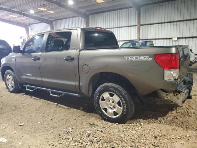 5TFEV541X8X052598 - 2008 TOYOTA TUNDRA CREWMAX GRAY photo 2