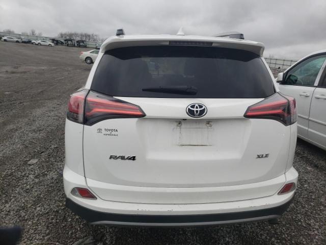 2T3WFREV6JW515566 - 2018 TOYOTA RAV4 ADVENTURE WHITE photo 6