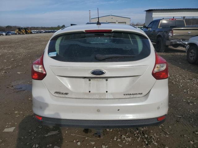 1FAHP3N28CL231022 - 2012 FORD FOCUS TITANIUM WHITE photo 6