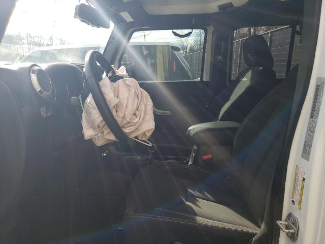 1C4BJWEG6GL292101 - 2016 JEEP WRANGLER U SAHARA WHITE photo 7