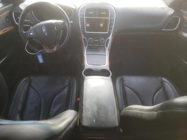 2LMPJ8LR7HBL16381 - 2017 LINCOLN MKX RESERVE WHITE photo 8