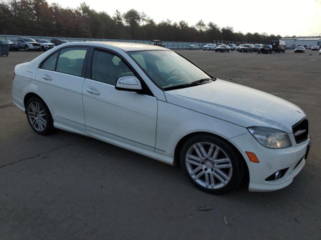 WDDGF81X89R073266 - 2009 MERCEDES-BENZ C 300 4MATIC WHITE photo 4