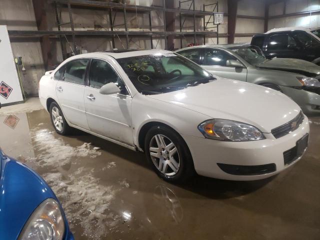 2G1WU58R379239310 - 2007 CHEVROLET IMPALA LTZ WHITE photo 4