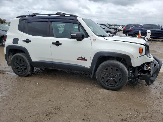 ZACCJBCB6JPH41400 - 2018 JEEP RENEGADE TRAILHAWK WHITE photo 4