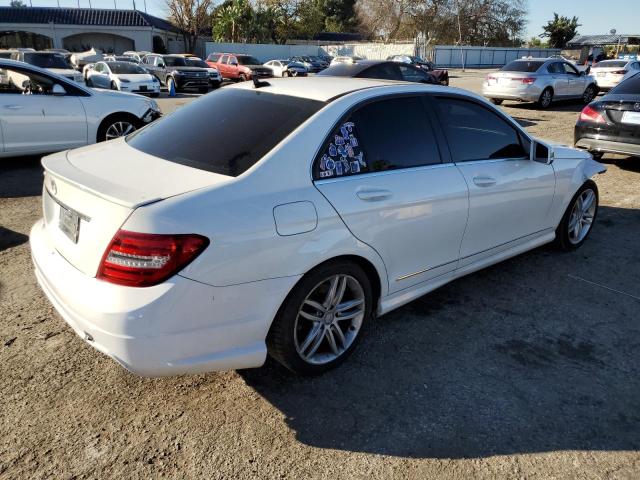 WDDGF4HB6DF974181 - 2013 MERCEDES-BENZ C 250 WHITE photo 3