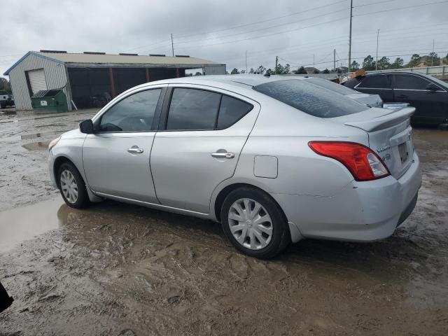 3N1CN7AP0FL907154 - 2015 NISSAN VERSA S SILVER photo 2