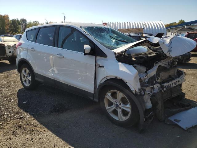 1FMCU9GX6EUB65510 - 2014 FORD ESCAPE SE WHITE photo 4