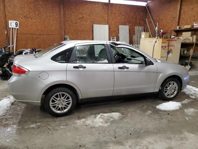 1FAHP3FN0BW194862 - 2011 FORD FOCUS SE SILVER photo 3