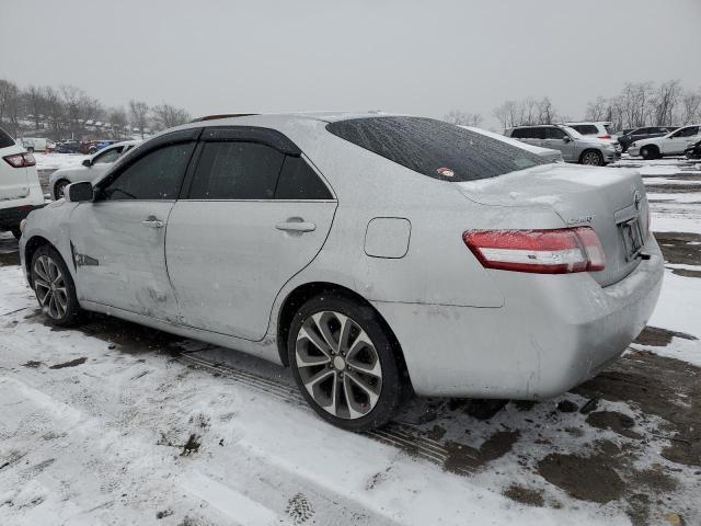 4T1BF3EK1AU092406 - 2010 TOYOTA CAMRY BASE SILVER photo 2