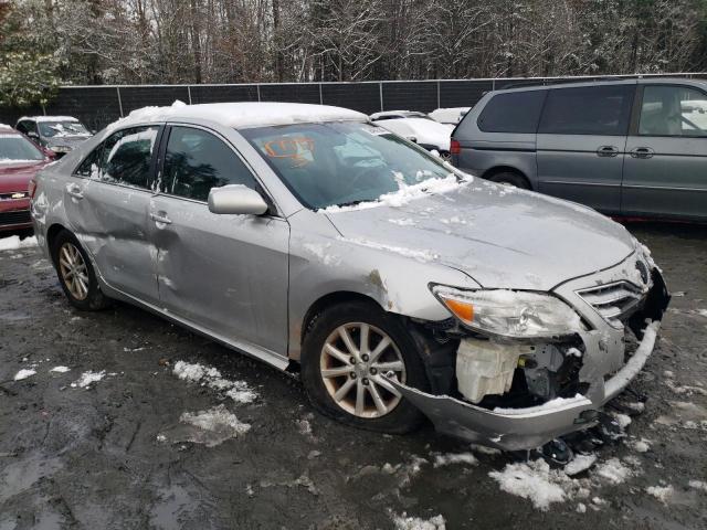 4T1BK3EK9BU624532 - 2011 TOYOTA CAMRY SE SILVER photo 4