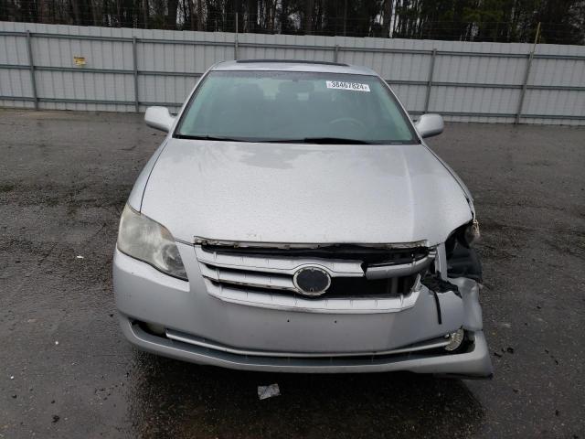 4T1BK36B86U142574 - 2006 TOYOTA AVALON XL SILVER photo 5