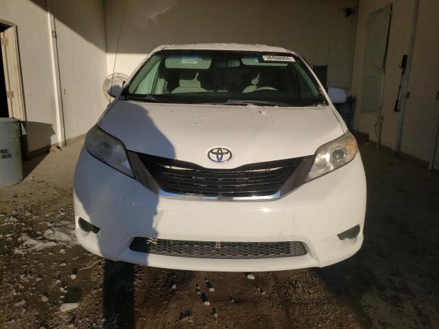 5TDKK3DC8ES465767 - 2014 TOYOTA SIENNA LE WHITE photo 5