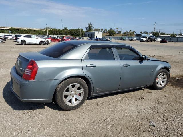 2C3LA73W06H534823 - 2006 CHRYSLER 300C SRT-8 GRAY photo 3