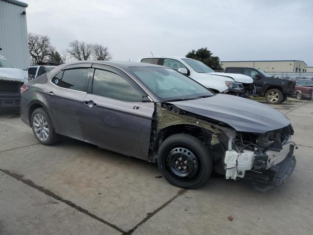 4T1B11HK2JU042354 - 2018 TOYOTA CAMRY L GRAY photo 4