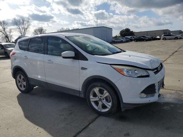 1FMCU0GX9DUD71740 - 2013 FORD ESCAPE SE WHITE photo 4