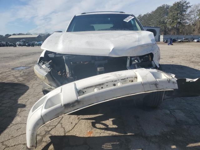 1GNDS13S622508776 - 2002 CHEVROLET TRAILBLAZE WHITE photo 5