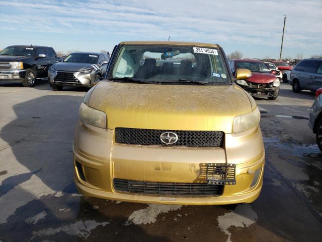 JTLKE50E581056528 - 2008 TOYOTA SCION XB GOLD photo 5