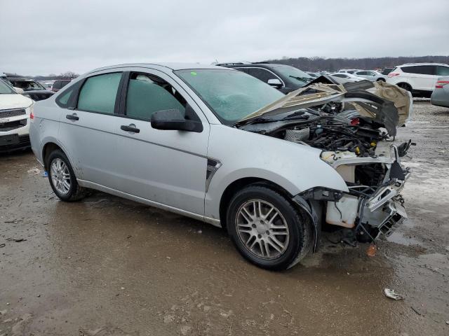 1FAHP35N58W123540 - 2008 FORD FOCUS SE GRAY photo 4