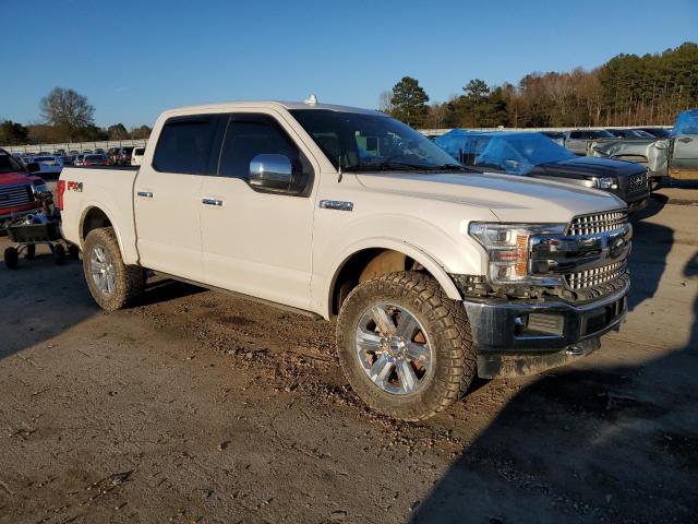 1FTEW1EG7JFE47083 - 2018 FORD F150 SUPERCREW WHITE photo 4