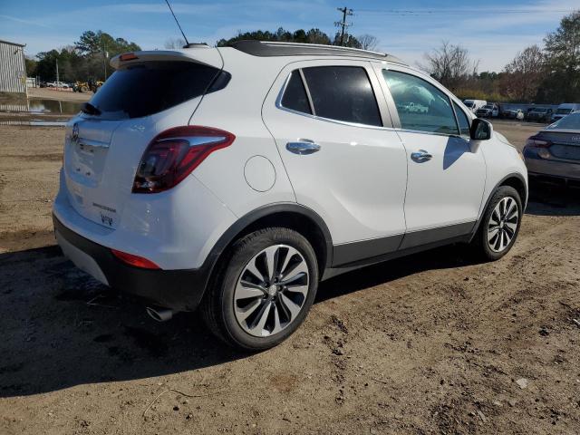 KL4CJASM2NB531643 - 2022 BUICK ENCORE PREFERRED WHITE photo 3