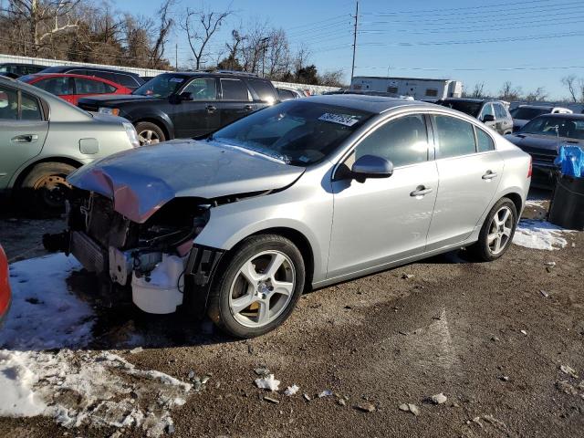 2013 VOLVO S60 T5, 