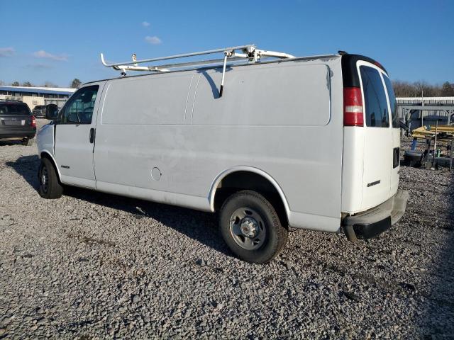 1GCHG39U531126410 - 2003 CHEVROLET EXPRESS G3 WHITE photo 2