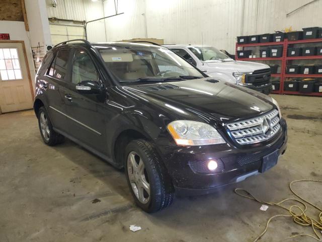 4JGBB86EX8A357174 - 2008 MERCEDES-BENZ ML 350 BLACK photo 4