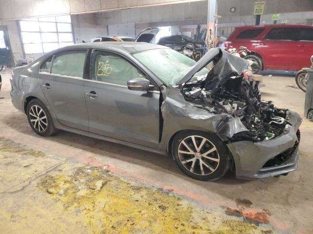 3VWDB7AJ5HM415476 - 2017 VOLKSWAGEN JETTA SE GRAY photo 4