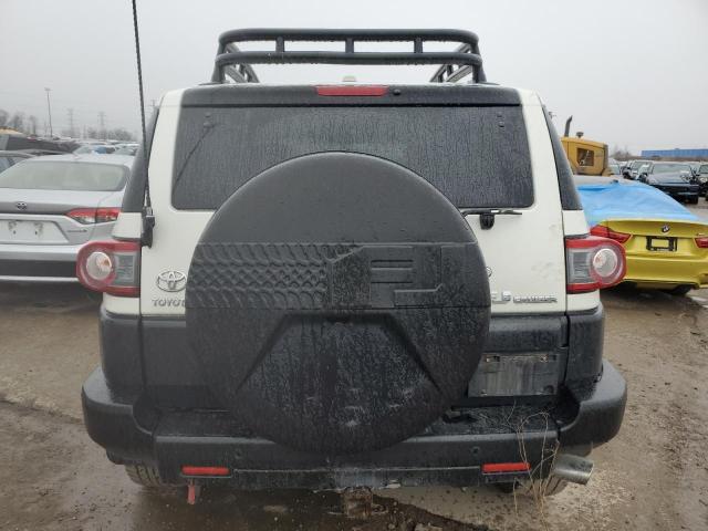 JTEBU4BF4CK126310 - 2012 TOYOTA FJ CRUISER WHITE photo 6