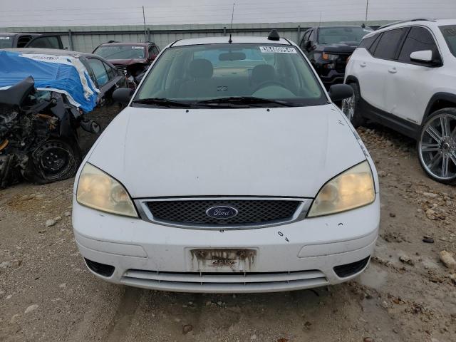 1FAHP34N77W331029 - 2007 FORD FOCUS ZX4 WHITE photo 5