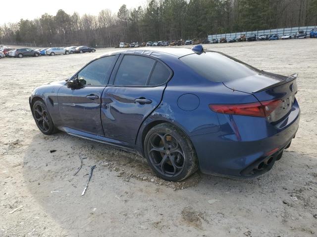 ZARFAEAV2J7570126 - 2018 ALFA ROMEO GIULIA QUADRIFOGLIO BLUE photo 2