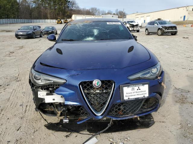 ZARFAEAV2J7570126 - 2018 ALFA ROMEO GIULIA QUADRIFOGLIO BLUE photo 5