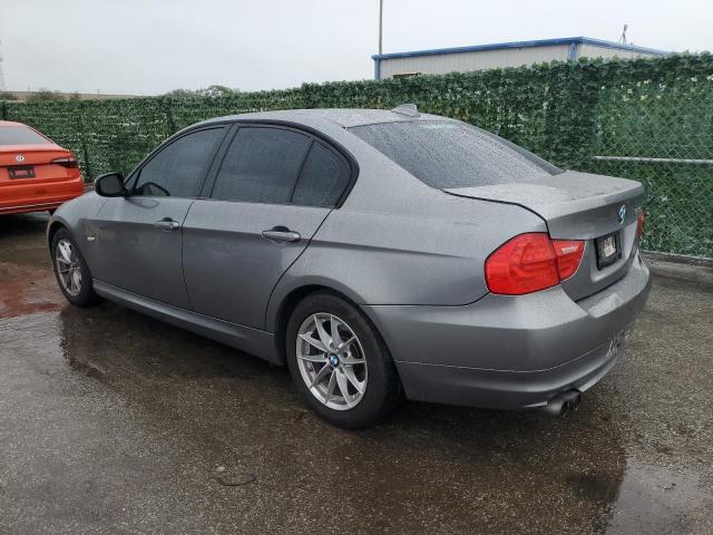 WBAPH7C58BE850775 - 2011 BMW 328 I GRAY photo 2