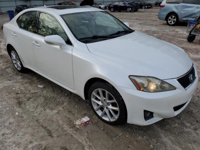 JTHCF5C2XB5047627 - 2011 LEXUS IS 250 WHITE photo 4