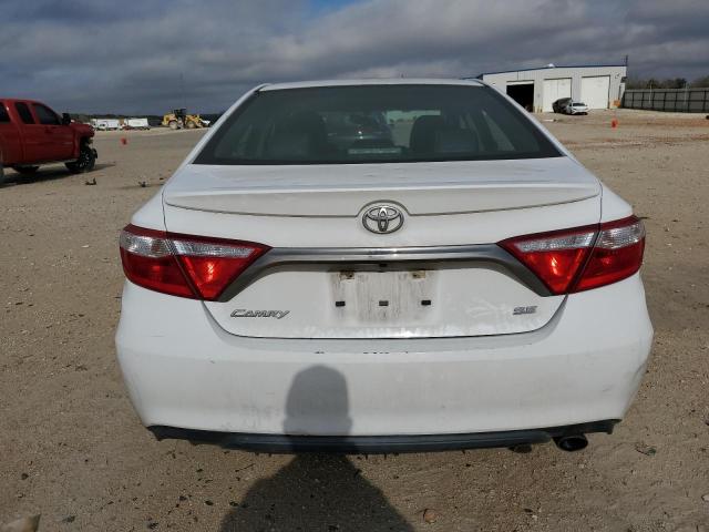 4T1BF1FK1HU356155 - 2017 TOYOTA CAMRY LE WHITE photo 6