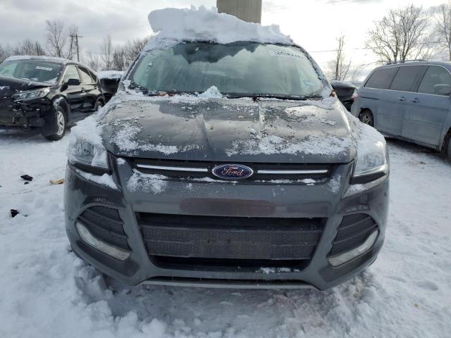 1FMCU0GXXFUB28229 - 2015 FORD ESCAPE SE GRAY photo 5