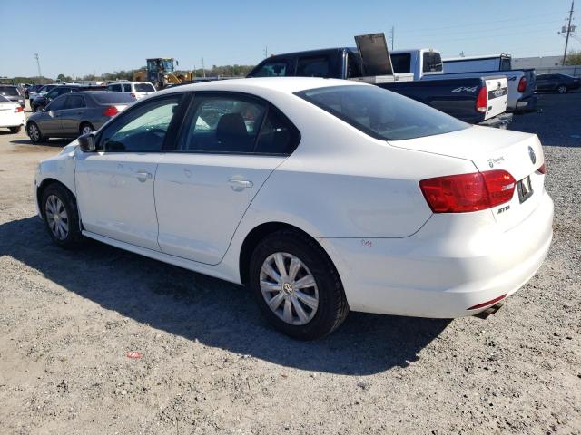 3VW1K7AJ0DM257464 - 2013 VOLKSWAGEN JETTA BASE WHITE photo 2