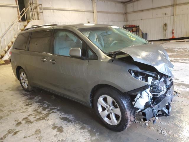 5TDKK3DCXCS211636 - 2012 TOYOTA SIENNA LE GRAY photo 4