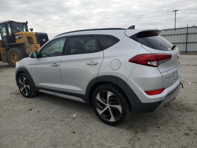 KM8J33A25JU703581 - 2018 HYUNDAI TUCSON VALUE SILVER photo 2