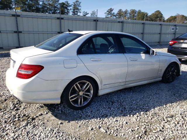 WDDGF4HB3DR266324 - 2013 MERCEDES-BENZ C 250 WHITE photo 3