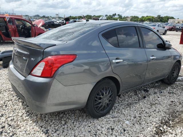 3N1CN7APXHL829257 - 2017 NISSAN VERSA S GRAY photo 3