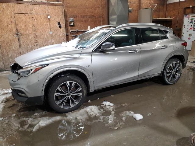 SJKCH5CR8JA044768 - 2018 INFINITI QX30 BASE SILVER photo 1